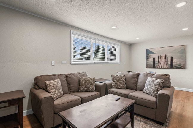 2309 Cherry Hills Dr