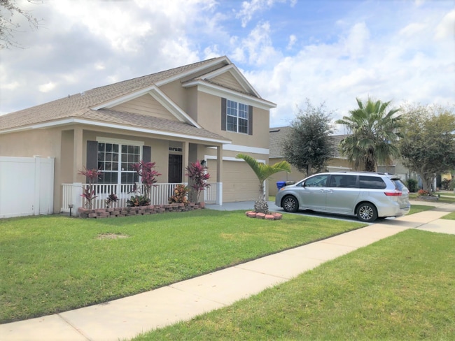 1092 Hacienda Cir in Kissimmee, FL - Building Photo - Building Photo
