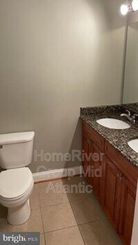 614 Archer St photo'