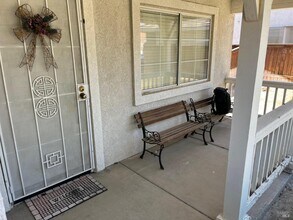 15571 Amber Pointe Dr in Victorville, CA - Building Photo - Building Photo