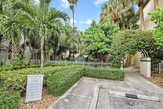 3605 NE 207th St, Unit 2100 in Miami, FL - Building Photo - Building Photo