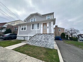 109 Arlington Blvd in North Arlington, NJ - Building Photo