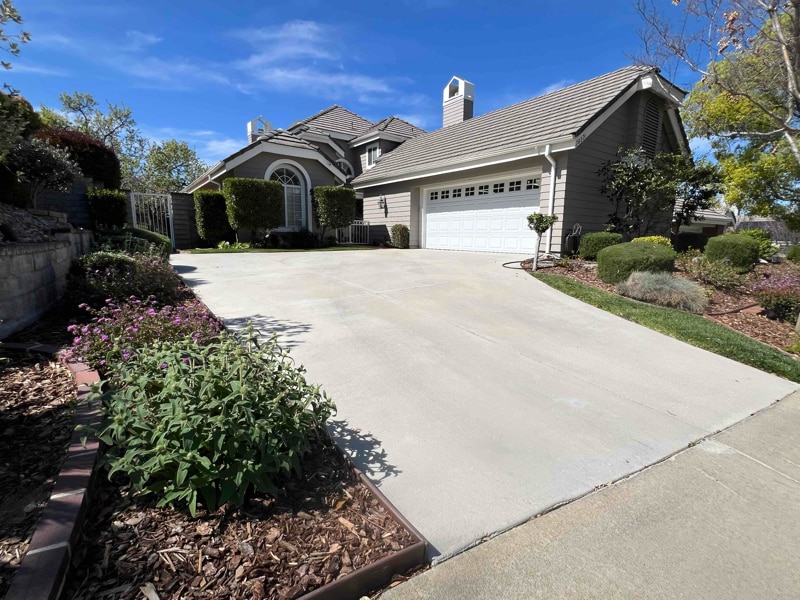 26321 Emerald Dove Dr in Santa Clarita, CA - Building Photo