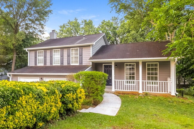property at 3693 Ashbill Ct