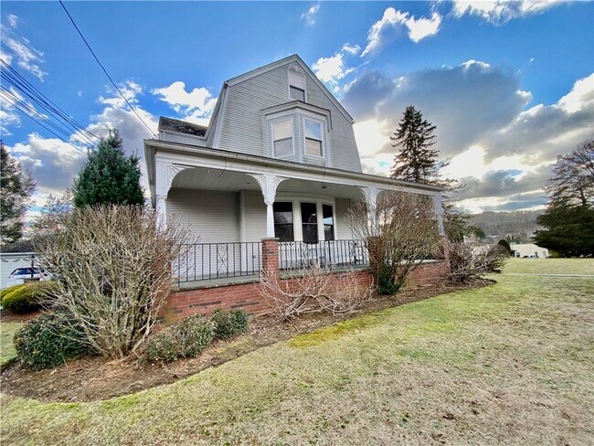 278 Morgan Ave in Johnston, RI - Foto de edificio - Building Photo