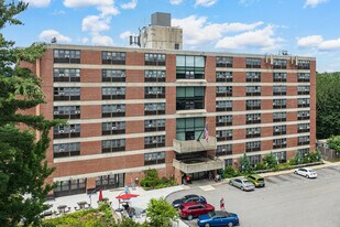 Shrewsbury Towers in Shrewsbury, MA - Building Photo