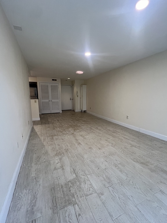 258 Beacon St, Unit #1 in Somerville, MA - Foto de edificio - Building Photo