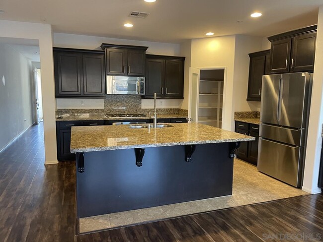 3737 Glen Ave in Carlsbad, CA - Building Photo - Building Photo