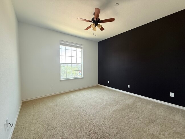 950 Henderson St, Unit 1310 in Fort Worth, TX - Building Photo - Building Photo