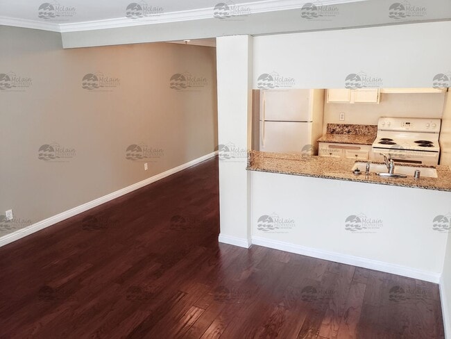 property at 615 Vine St