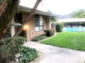 10659 Caminito Cascara in San Diego, CA - Building Photo