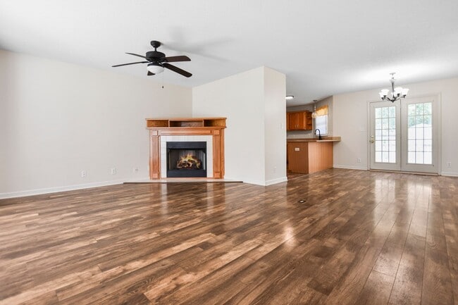 2903 Sarah Beth Ct in Clarksville, TN - Building Photo - Building Photo