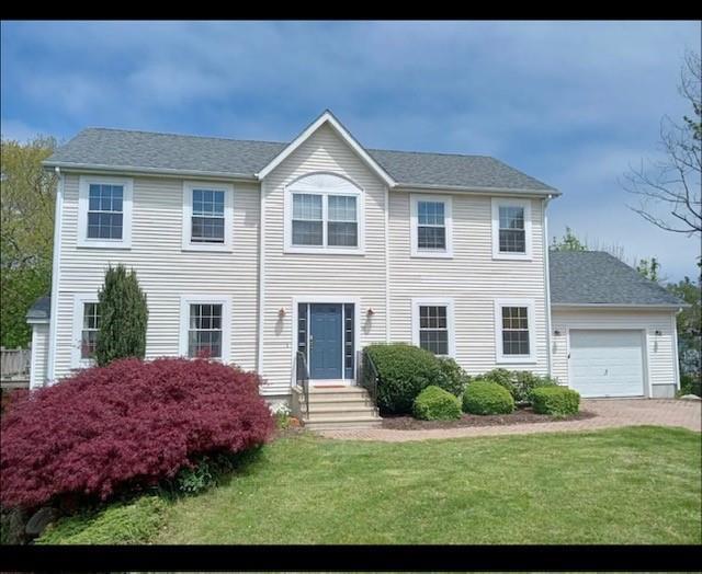 11 Poli St in Bristol, RI - Building Photo