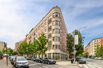 Rosa Parks Condominium in New York, NY - Building Photo - Building Photo