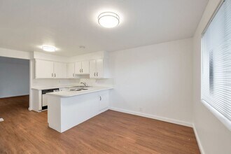 5643 W 3980 S in West Valley City, UT - Building Photo - Building Photo