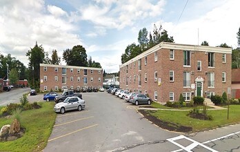 Washington Park Apartments in Gardner, MA - Foto de edificio - Building Photo