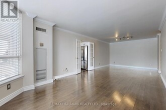 10-2110 Guildwood Pkwy in Toronto, ON - Building Photo - Building Photo