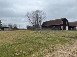 1960 Roundtop Rd in Elizabethtown, KY - Building Photo - Building Photo