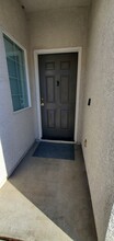 2138 Paul Courter Way in Sacramento, CA - Building Photo - Building Photo