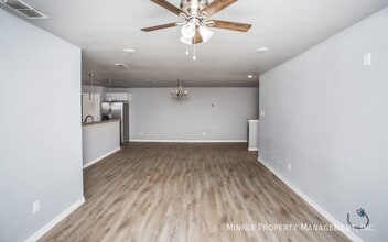 1304 N Colton Ave-Unit -B in Lubbock, TX - Building Photo - Building Photo