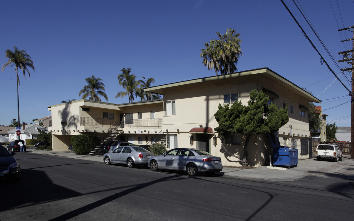 316-320 Pennsylvania Ave in San Diego, CA - Building Photo