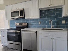 7887 Kendalia Dr in Houston, TX - Building Photo - Building Photo