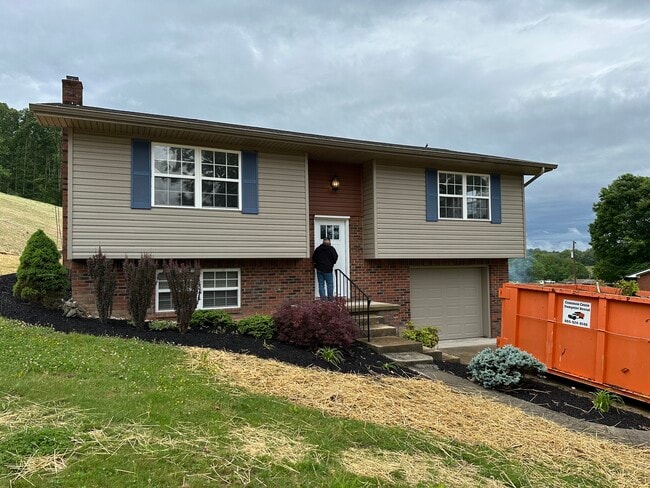 property at 206 Russell Rd S