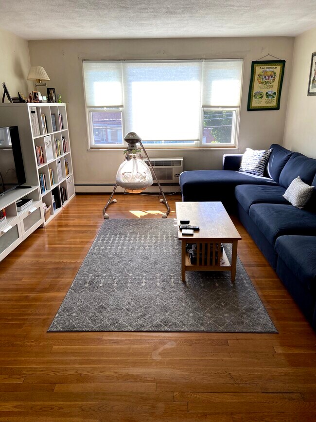 51 Warren St Rentals in Waltham, MA