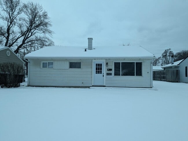 304 Teri St