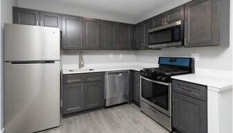 Tacony Crossing in Philadelphia, PA - Building Photo