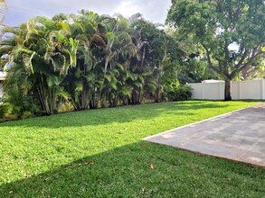 828 Cinnamon Rd in North Palm Beach, FL - Building Photo - Building Photo