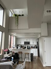 869 S Wooster St, Unit 309 in Los Angeles, CA - Building Photo - Building Photo