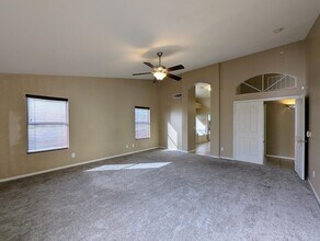 12417 W Encanto Blvd in Avondale, AZ - Foto de edificio - Building Photo