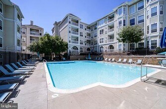 4550 Strutfield Ln in Alexandria, VA - Building Photo - Building Photo