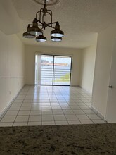 2692 W 60th St in Hialeah, FL - Building Photo - Building Photo