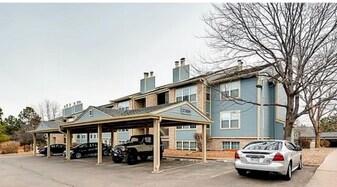2740 E Otero Pl, Unit 10 in Centennial, CO - Building Photo