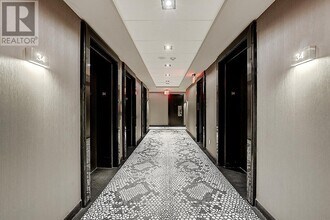 2803-65-3465 St Mary St in Toronto, ON - Building Photo - Building Photo