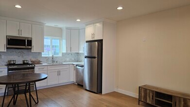 16963 San Jose St in Granada Hills, CA - Building Photo - Building Photo