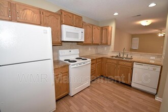 9102 Charminster Ct in Charlotte, NC - Building Photo - Building Photo