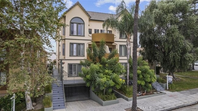 property at 231 E Burbank Blvd