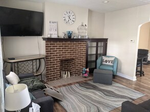 3606 Pary Ave in Pittsburgh, PA - Foto de edificio - Building Photo