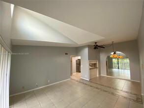 728 Sunny Pine Way-Unit -A3 in Greenacres, FL - Foto de edificio - Building Photo