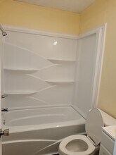 111 E Walnut Street in Gadsden, AL - Foto de edificio - Building Photo