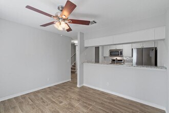 3326 Foster Ln in Austin, TX - Building Photo - Building Photo