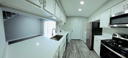 Skylar Pointe in Houston, TX - Building Photo - Building Photo