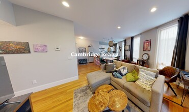 168 Hampshire St, Unit 3A in Cambridge, MA - Building Photo - Building Photo