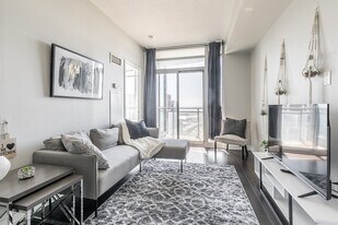 68 Fort York Blvd, Unit SI ID1513094P in Toronto, ON - Building Photo