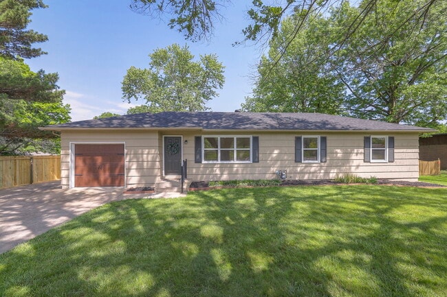 property at 331 N Madison St