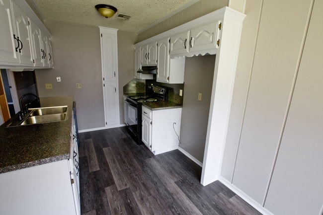 4025 Sheridan Rd, Unit D in Bartlesville, OK - Foto de edificio - Building Photo