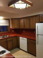 1121 23rd Ave in Fairbanks, AK - Foto de edificio - Building Photo
